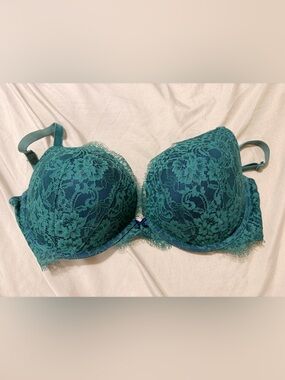 Victoria's Secret Teal Lace Push-Up Bra